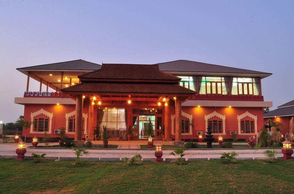 Bagan Emerald Hotel Nyaung-U Exterior photo
